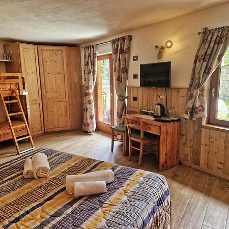 Le Nid De L'Aigle Otel Champoluc Dış mekan fotoğraf